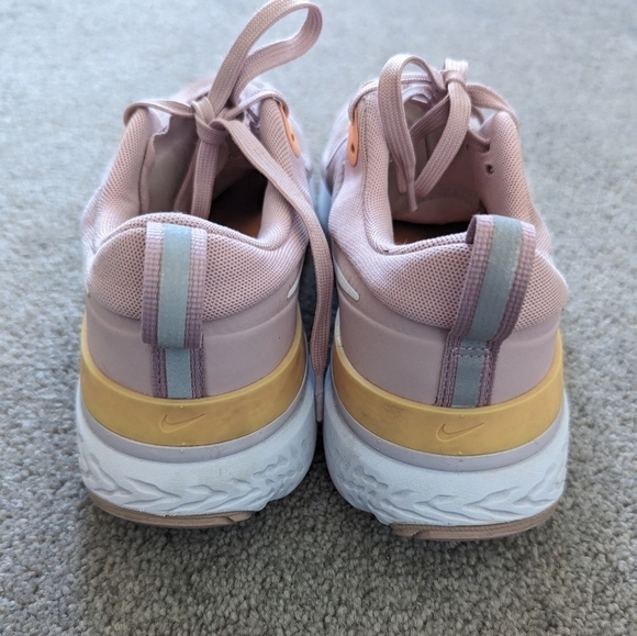 Nike react miller pink sunning shoes sneakers women's 9 - Picture 7 of 8